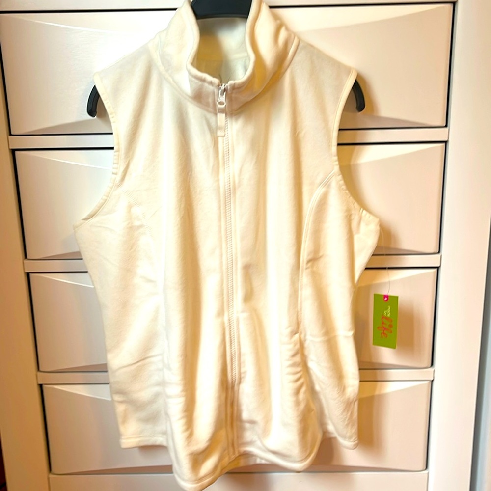 White vest
